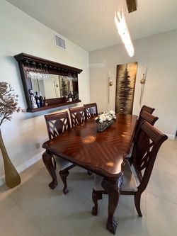 8 - Piece dining set