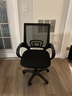 Black Ergonomic Mesh Office Chair – $40