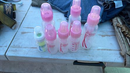 At yard sale Baby bottle Dr Brown’s
