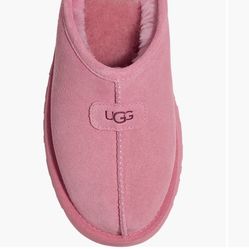 New never used UGG slides/sleepers women’s size 9 $75  I’m located near Happy Valley Home Depot