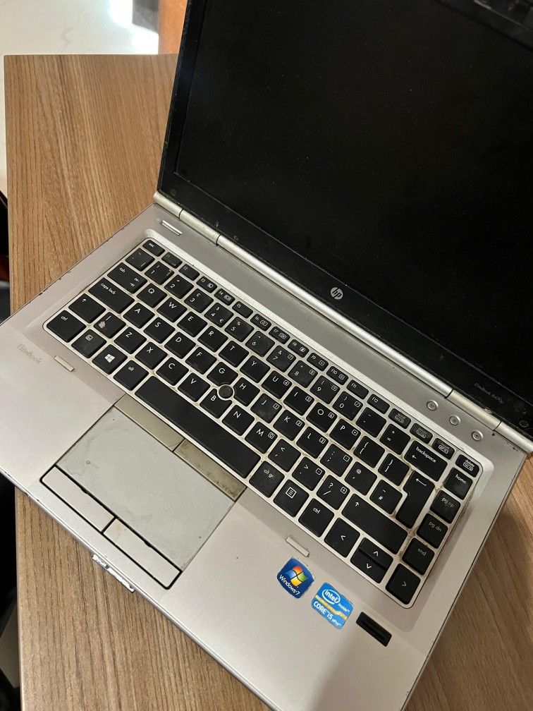 Hp Laptop i5 Windows 7