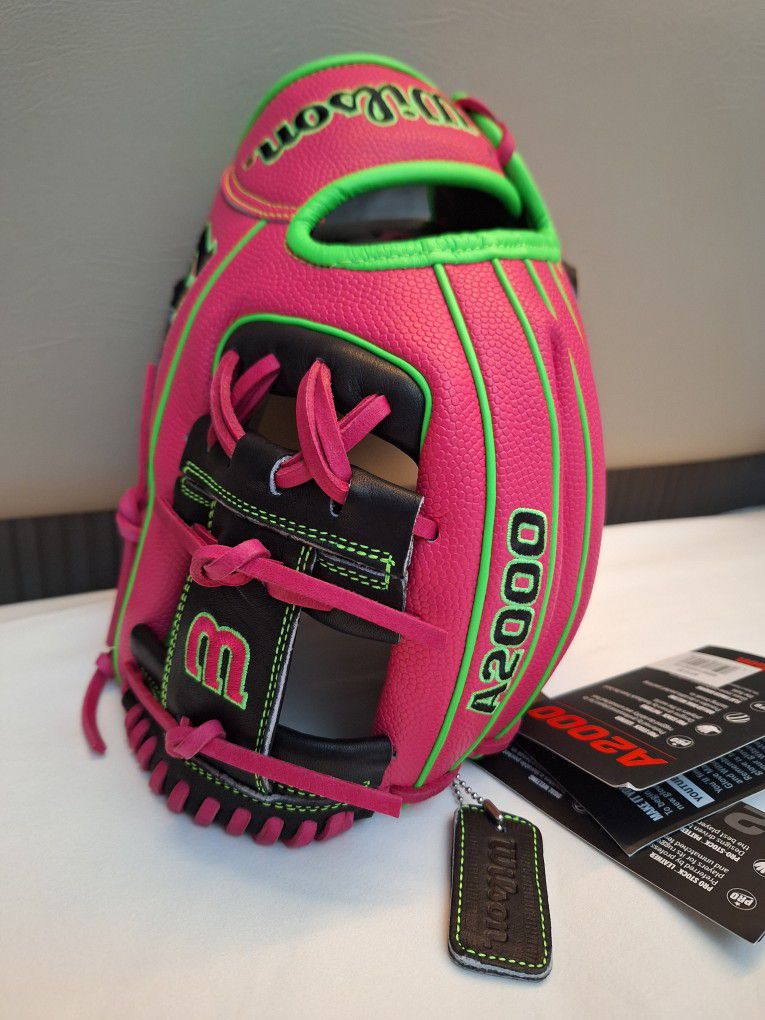 Wilson A2000 Baseball Gloves ⚾️ 