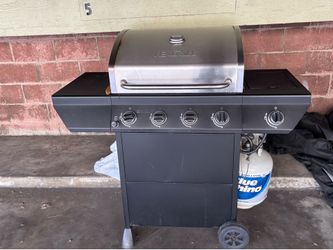 Grill + propane