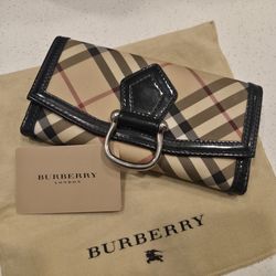 Burberry Check Nova Long Wallet (Womens)