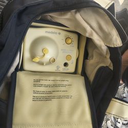 Medela In Style 101035077 Advanced Breastpump with Accessories