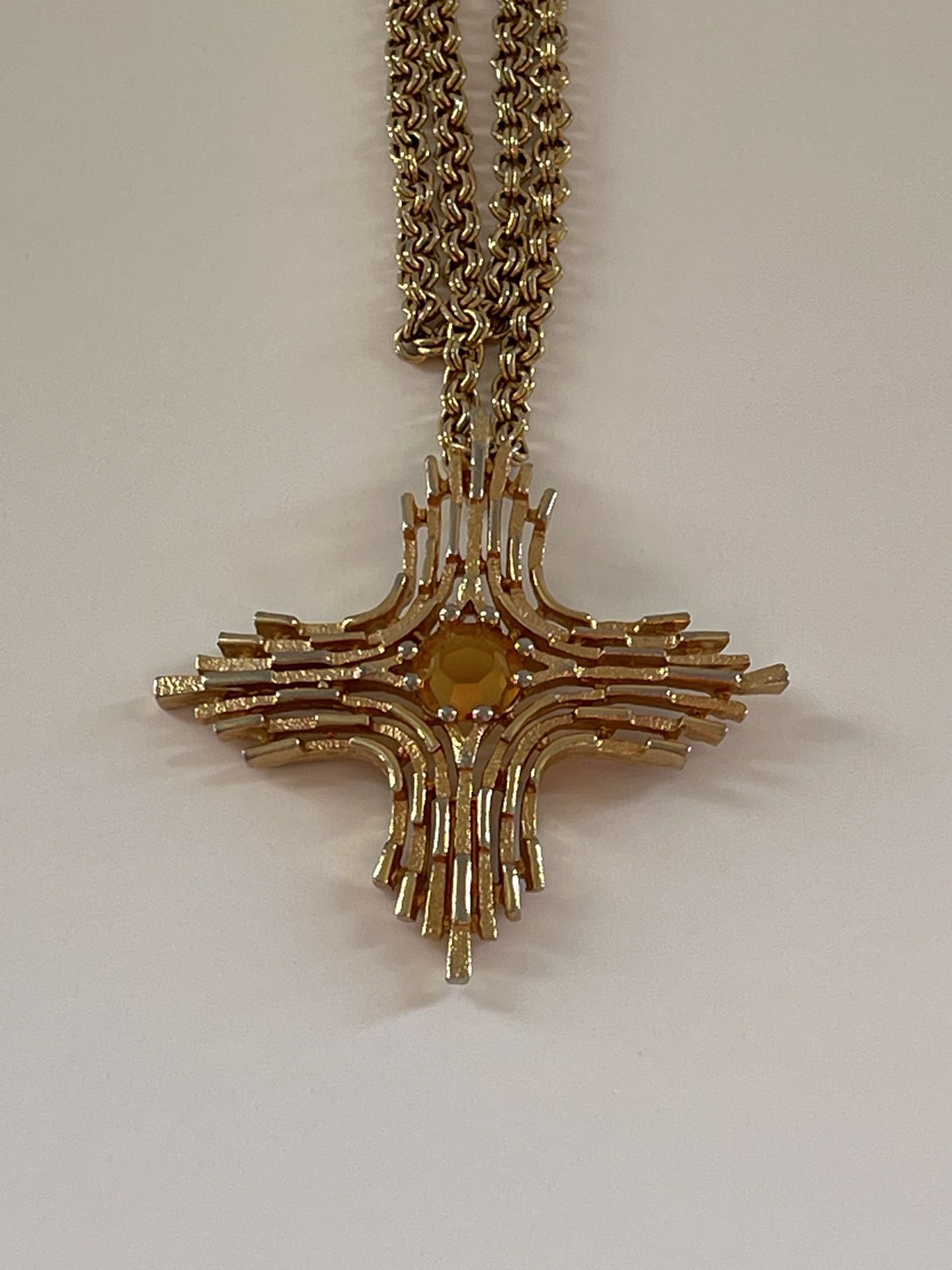 Vintage Sarah Coventry Amber Maltese Cross Gold Tone Necklace