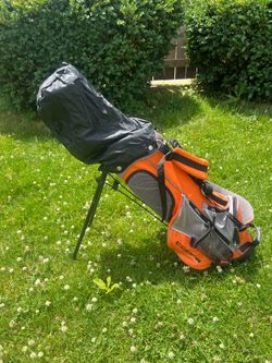 Kids (44”-50”) complete golf set by Cobra