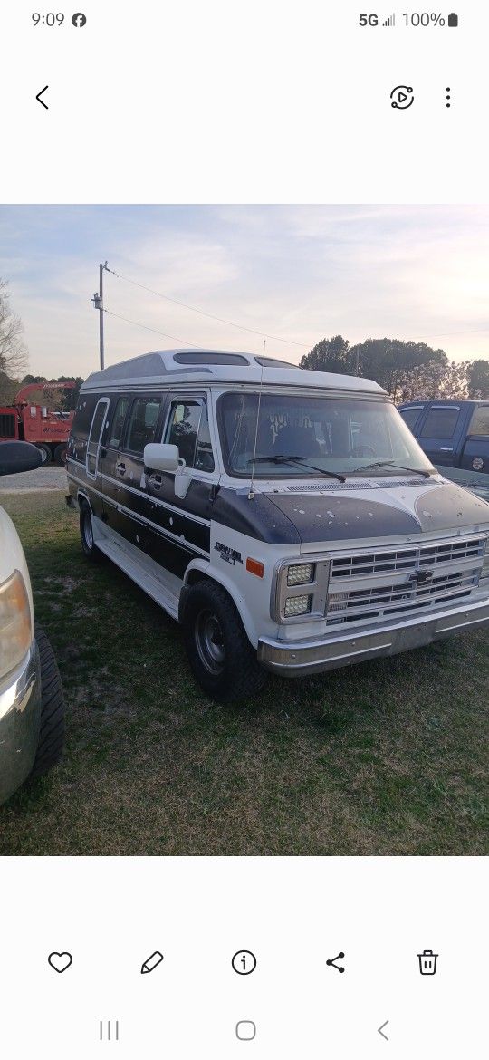 1989 Chevy Van For Parts