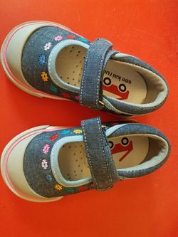 See Kai Run Baby girl shoes size 5