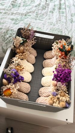 Knit Baby Booties with Flowers