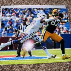 Damar Hamlin Signed 8x10