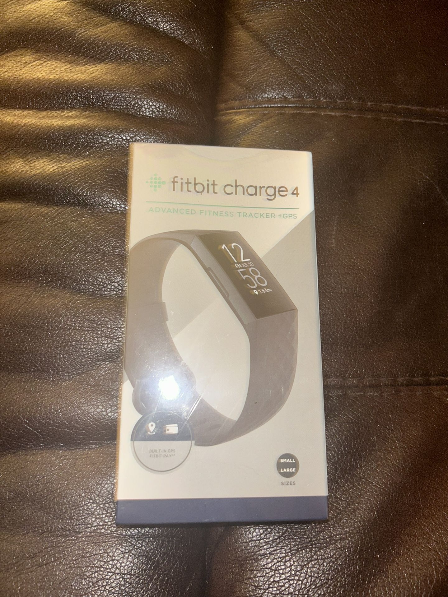Fitbit Charge 4