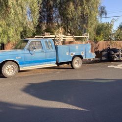 1991 Ford F250 Diesel,automatic Transmission Runs Good,needs a little bit Of Work.Also a trailer 16ft.with a 10,000 pound Winch No title bill Of sale 