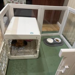 Modern Acrylic Puppy/Small Animal Play Pen