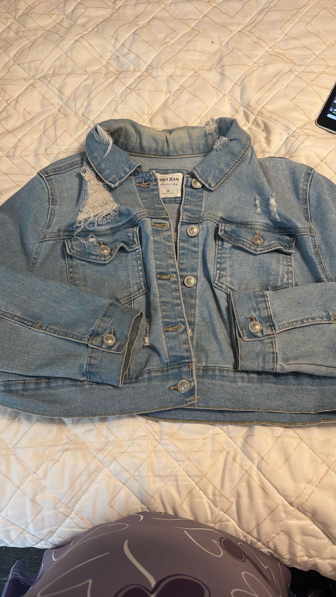 Short Blue Jean Jacket Size (L)