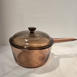 Vintage Corning vision glass cookware 1.5 QT. sauce pot excellent condition made in the USA