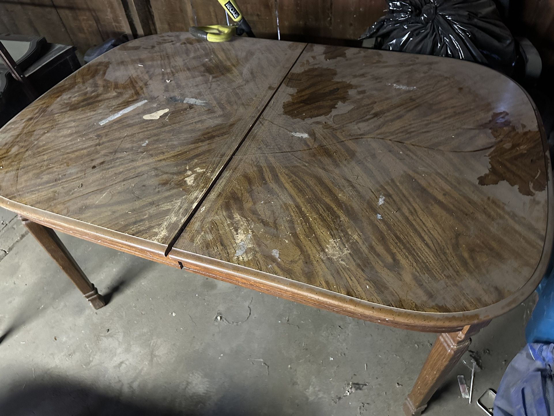 Dinning Room Table And 2 Chairs
