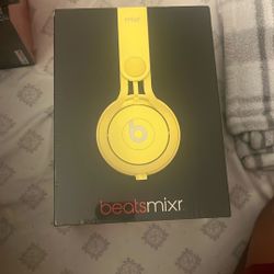 Beats Mixr