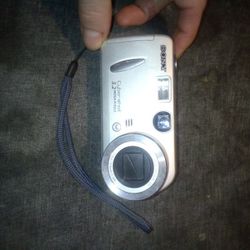 Sony Cyber shot 3.2 Mega Pixel