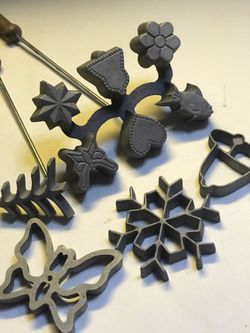1985 iron Holiday cookie presses!