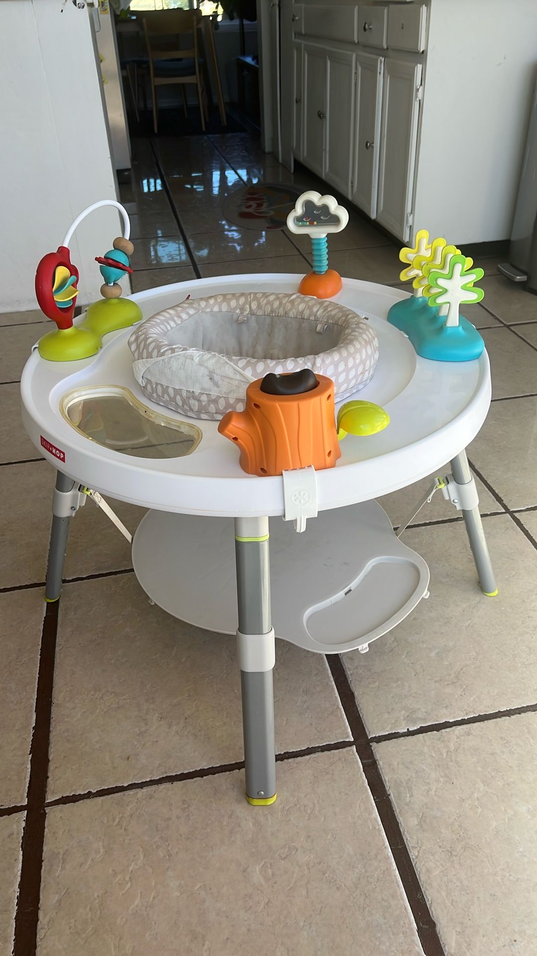 Skip Hop Explore & More Baby’s View Stage Activity Center 