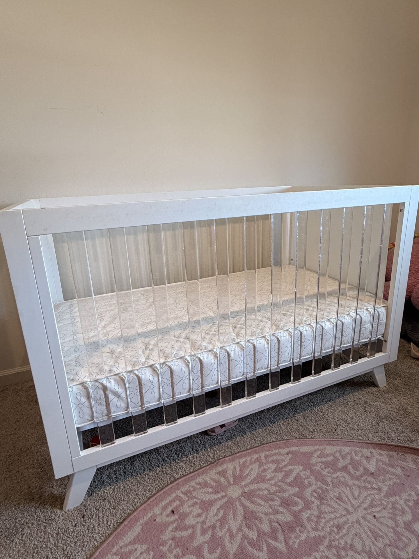 baby crib