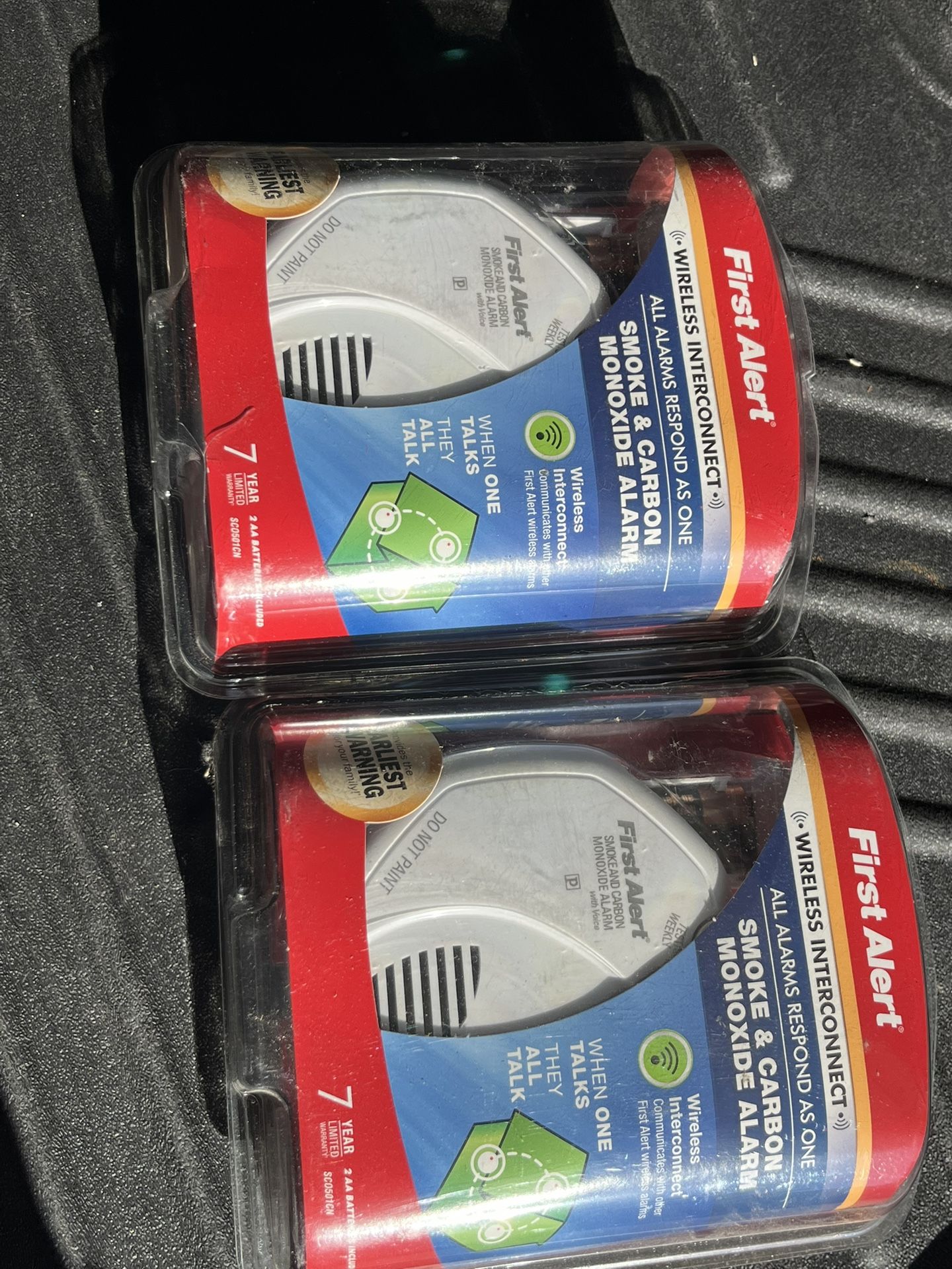 First Alarm Wireless Interconnected Fire And Carbon Monoxide Alarm