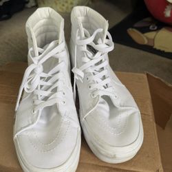 White vans 9.5M