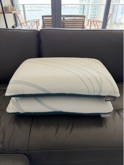 TEMPUR-Adapt Pro (Tempurpedic) Queen Pillows