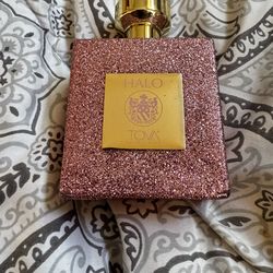 Women’s perfume