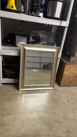 Wall Mounted Mirror 