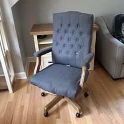 Free Desk Chair To Good Home - From Wayfair - One Missing But 