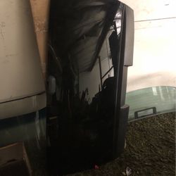 04 Denali Back Glass