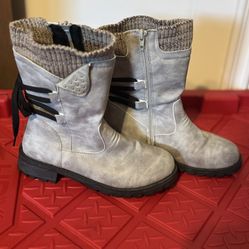 Women’s gray mid-calf boots, EU size 38 (fits like US women’s 7).