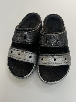 Women’s Crocs Glitter Cozzzy Slides  Size 6 