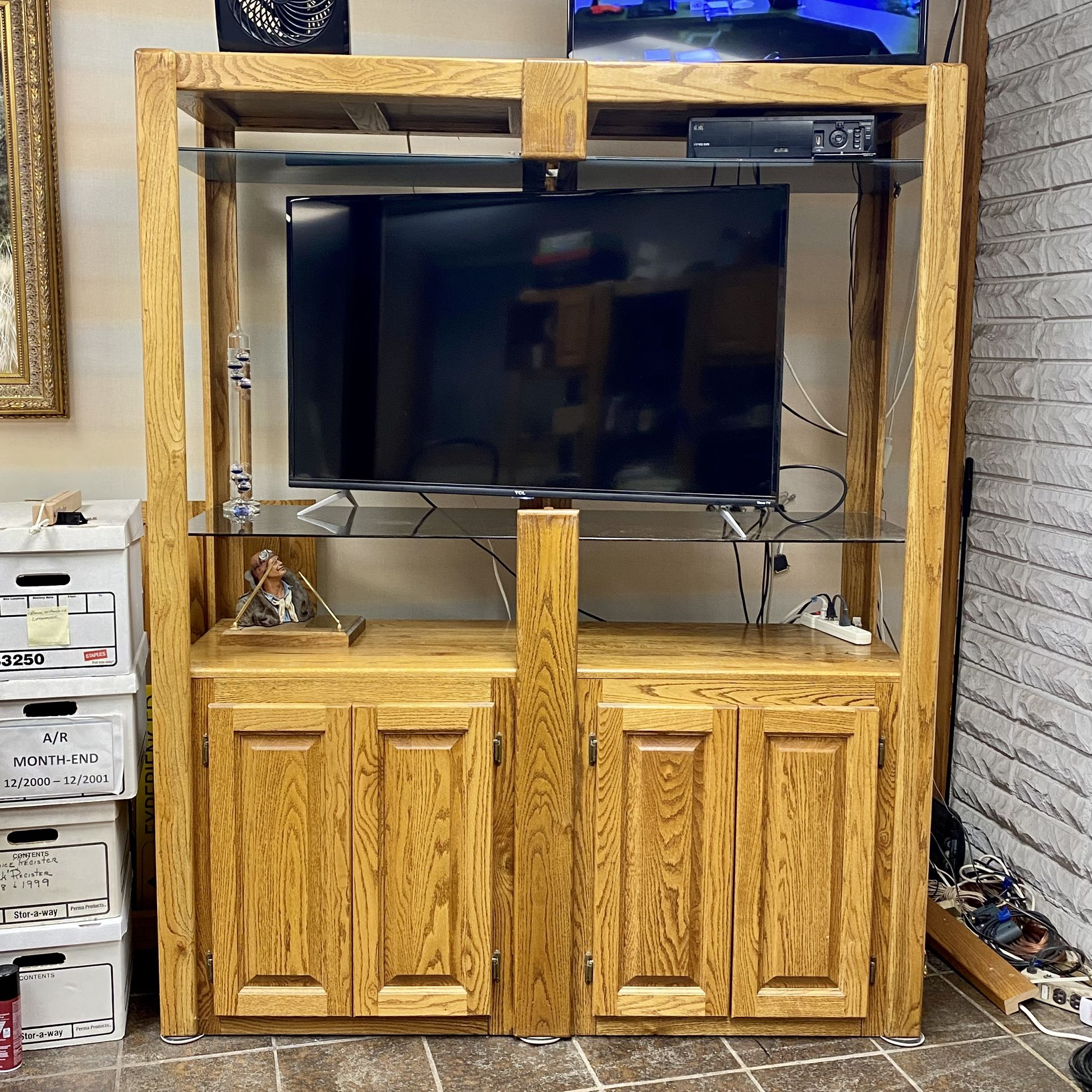 ** HIGH END OAK WALL UNIT **