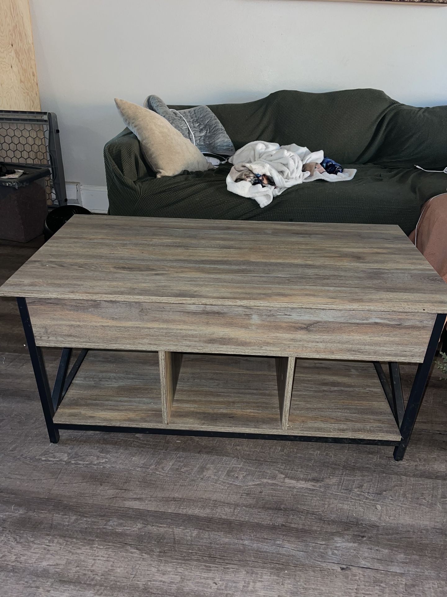 Lift Top Coffee Table 