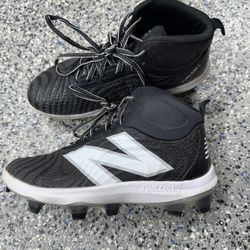 New Balance Baseball Cleats Men’s 6.5 