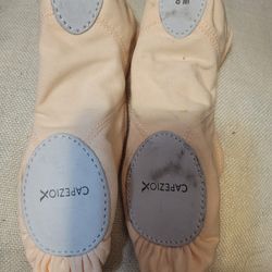 Capezio 8m Canvas Ballet Shoes 🩰 