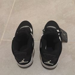 Jordan 4s Black & White  