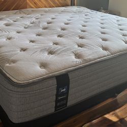 King Sealy Posturepedic