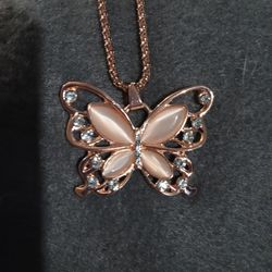 Beautiful Rose Gold Butterfly Necklace
