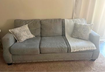 🩶Beautiful Two Piece Sectional Sofa Set! Delivery Available!