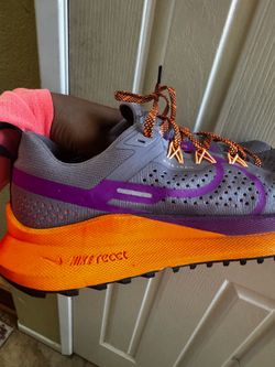 Nike tennis shoes