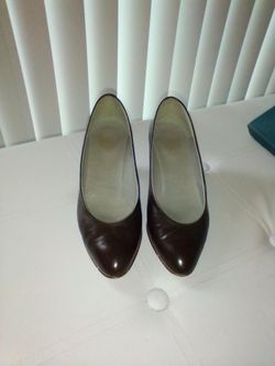 Women's shoes size 5 1/5