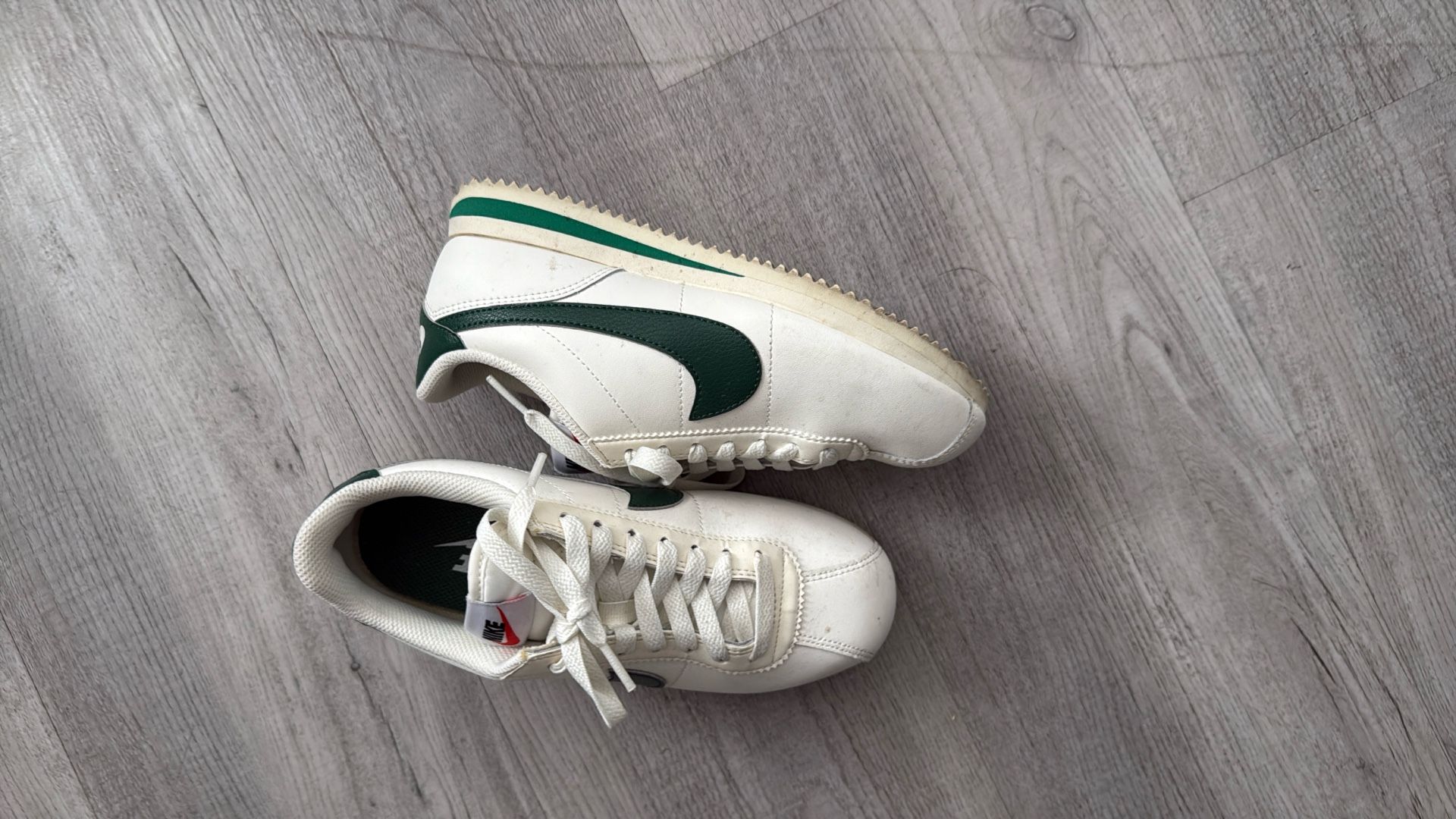 Green Nike Cortez Woman’s 5.5