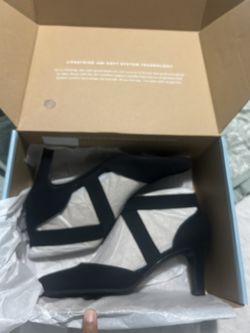 New Lifestride Black Heel Shoes