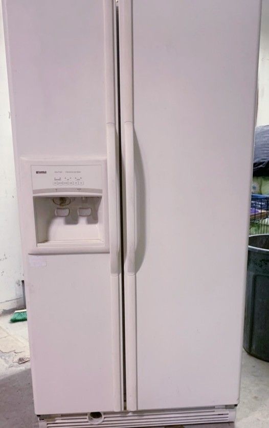 Refrigerator (s) Great Condition Warranty Delivery