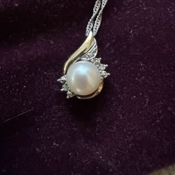 Diamond And Pearl Necklace