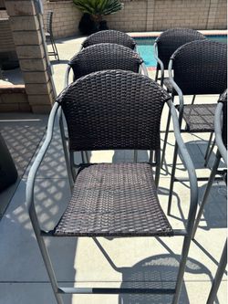 6 outside patio  barstools - 6 for $40!